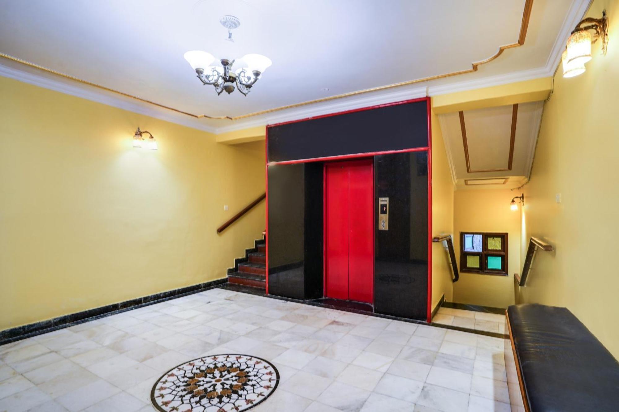 Collection O Vijay Niwas Hotel Kukas Exterior photo